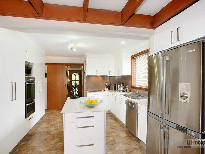 17 Tennyson Pde, Guildford NSW 2161