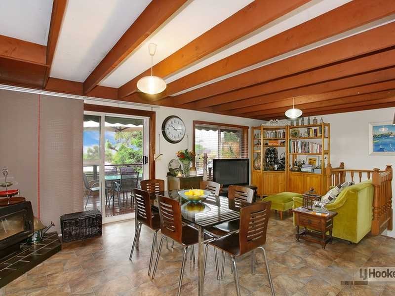 17 Tennyson Pde, Guildford NSW 2161