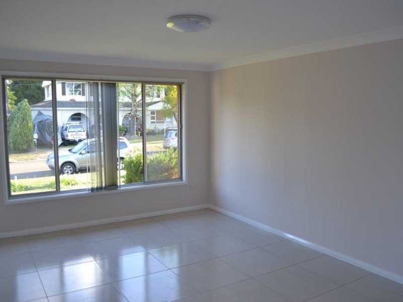 15 Crosby St, Greystanes NSW 2145