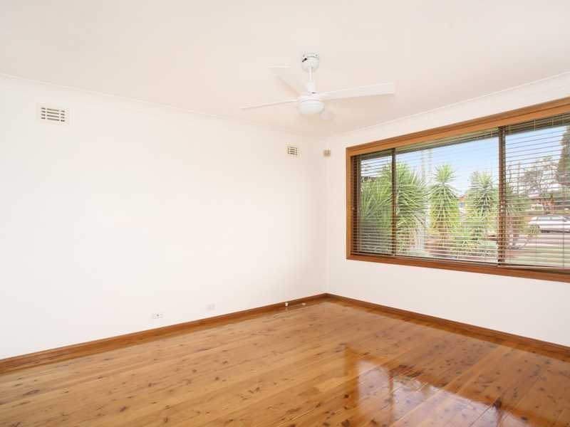 5 Yvonne St, Greystanes NSW 2145