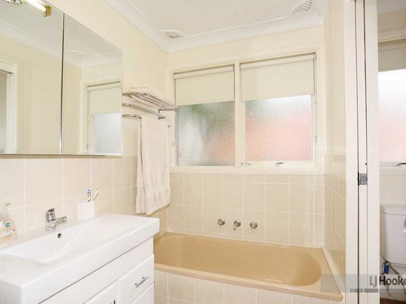 20 Bolaro Ave, Greystanes NSW 2145