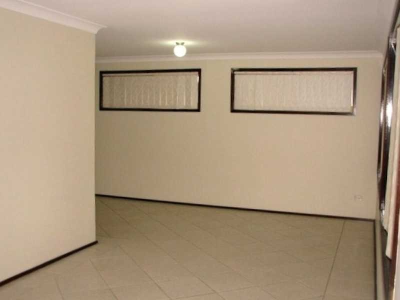 12 Casino Rd, Greystanes NSW 2145