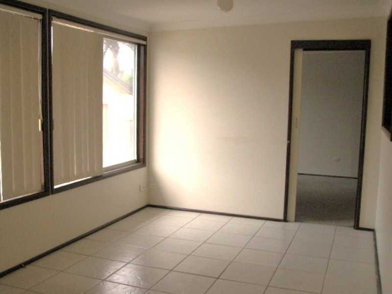 12 Casino Rd, Greystanes NSW 2145