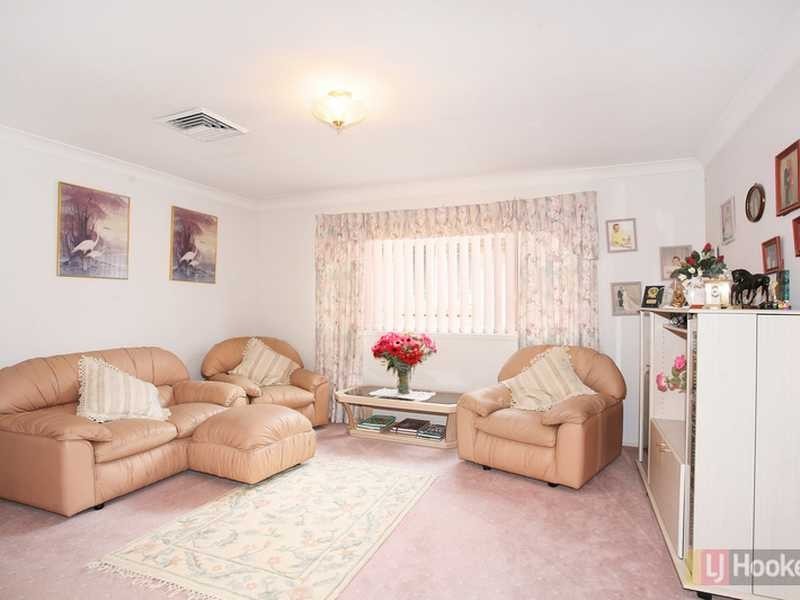 57 Forest Gum Pl, Greystanes NSW 2145