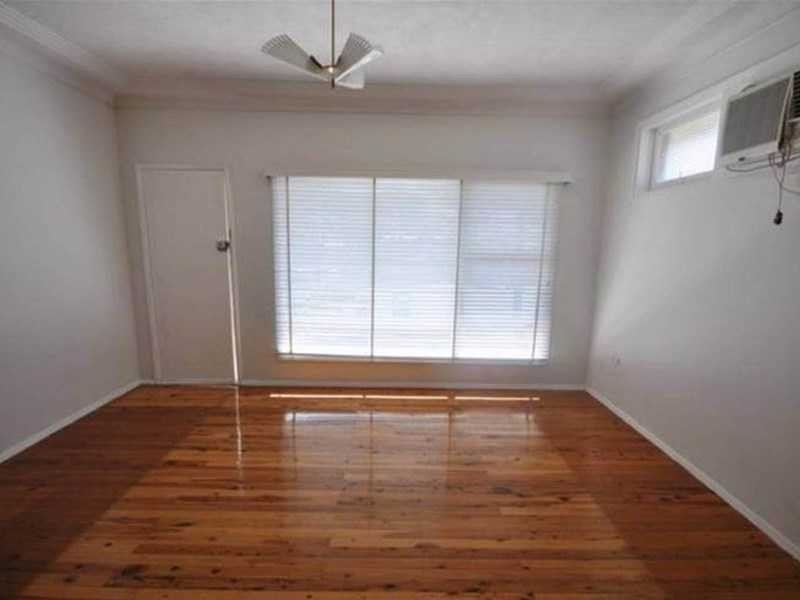 13 Brooks Street, Guildford NSW 2161