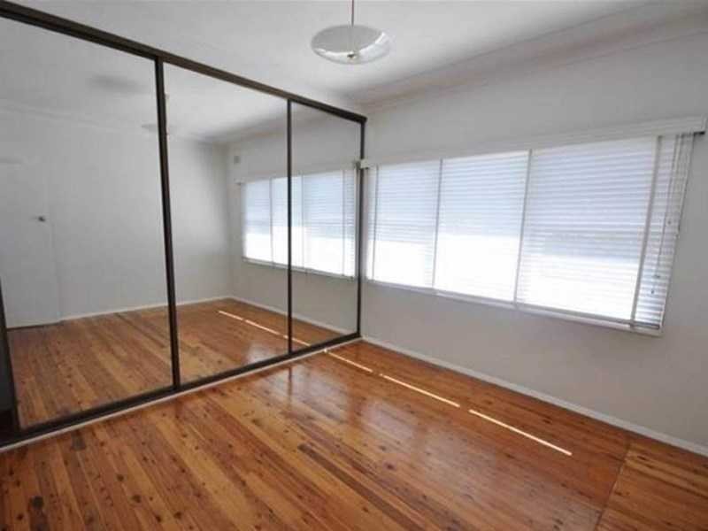 13 Brooks Street, Guildford NSW 2161