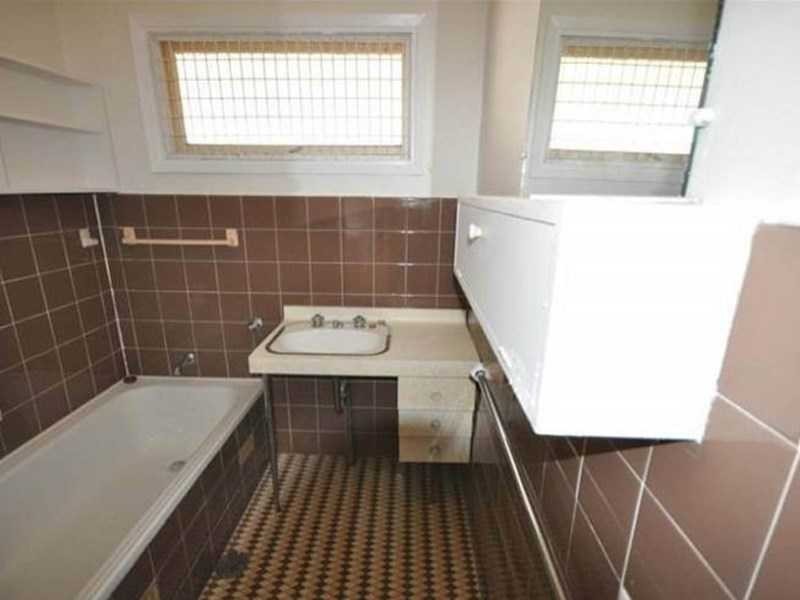 13 Brooks Street, Guildford NSW 2161