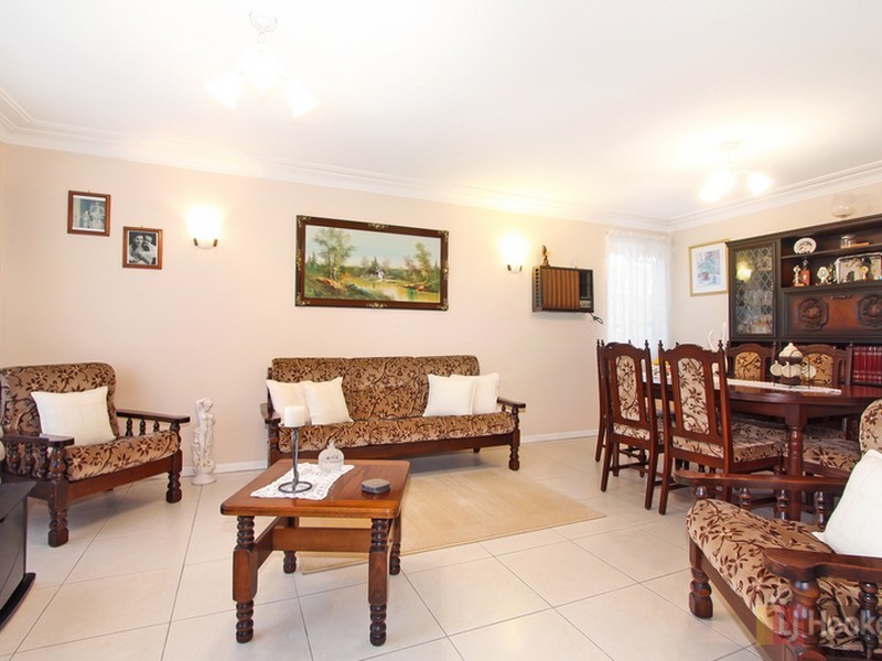 16 Victor Street, Greystanes NSW 2145