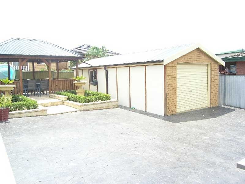 14 Roberta Street, Greystanes NSW 2145