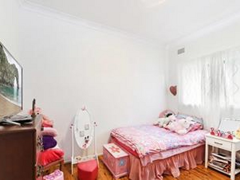 17 Palmer Street, Guildford NSW 2161