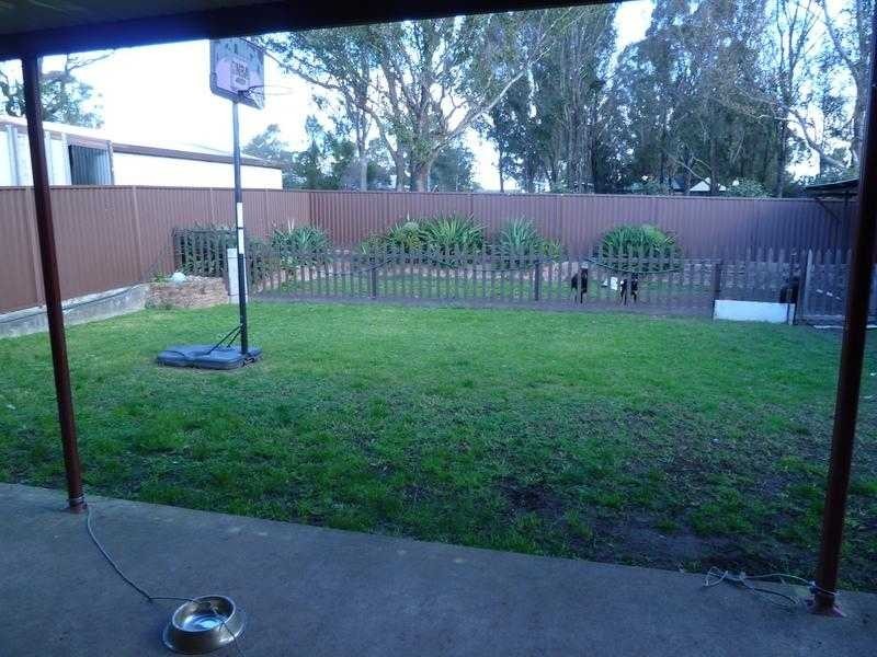 16 Onslow Street, St Clair NSW 2759