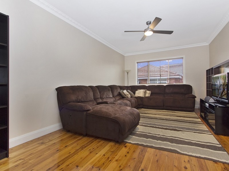 130 Cumberland Road, Greystanes NSW 2145