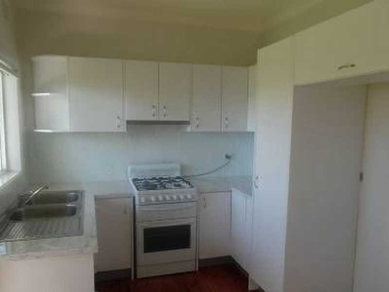 80 Braeside Rd, Greystanes NSW 2145