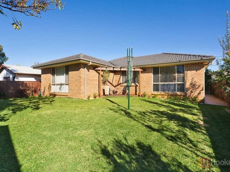 81 Damien Ave, Greystanes NSW 2145