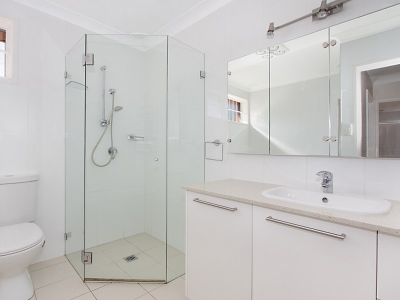 15 Cumberland Road, Greystanes NSW 2145