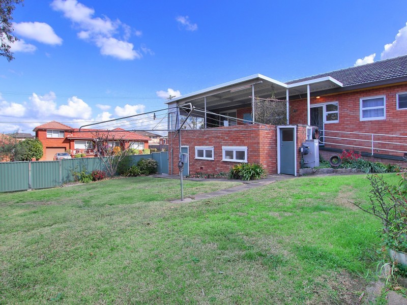 5 Wainwright Street, Guildford NSW 2161