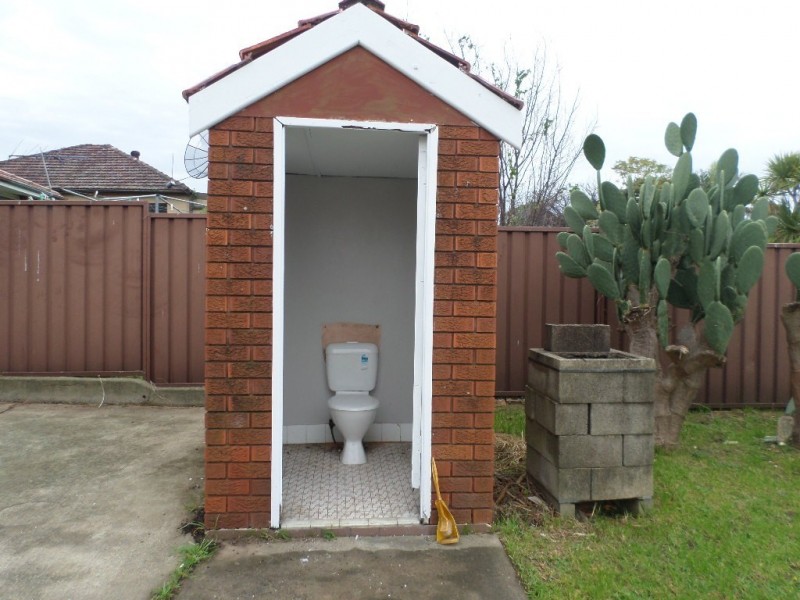 12 Beresford Rd, Greystanes NSW 2145