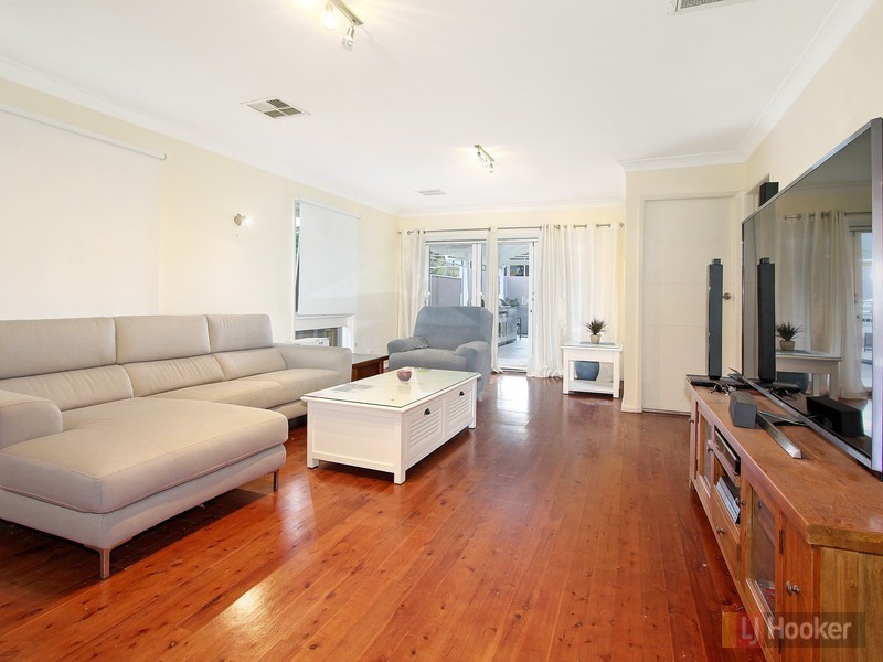 25 Dahlia Street, Greystanes NSW 2145
