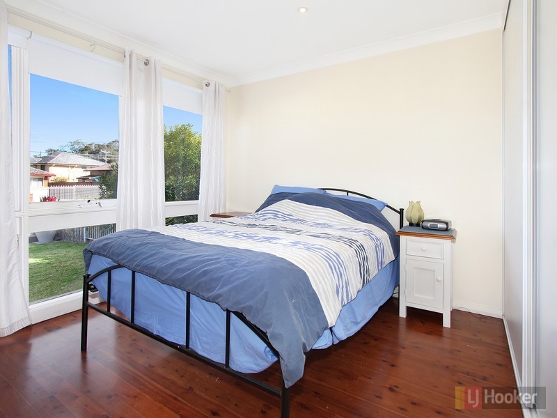 25 Dahlia Street, Greystanes NSW 2145