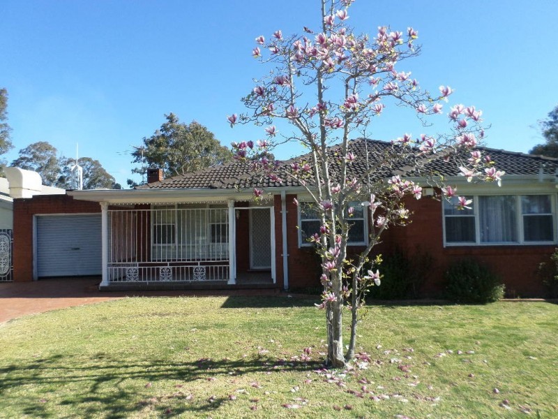 4 Reservoir Road, Mount Pritchard NSW 2170