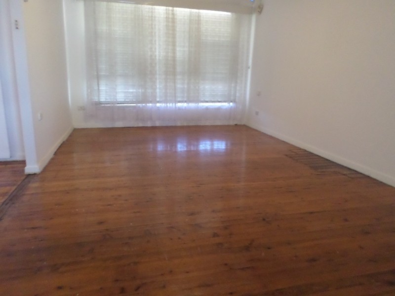 4 Reservoir Road, Mount Pritchard NSW 2170