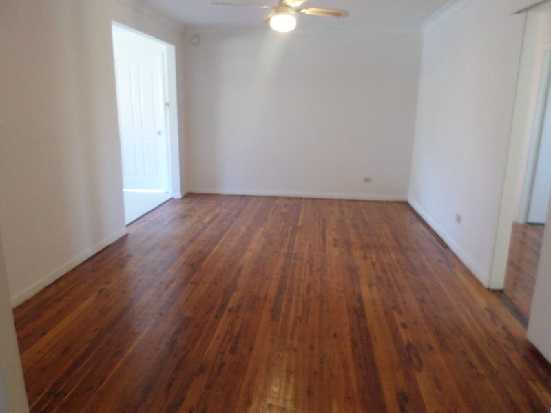 4 Reservoir Road, Mount Pritchard NSW 2170