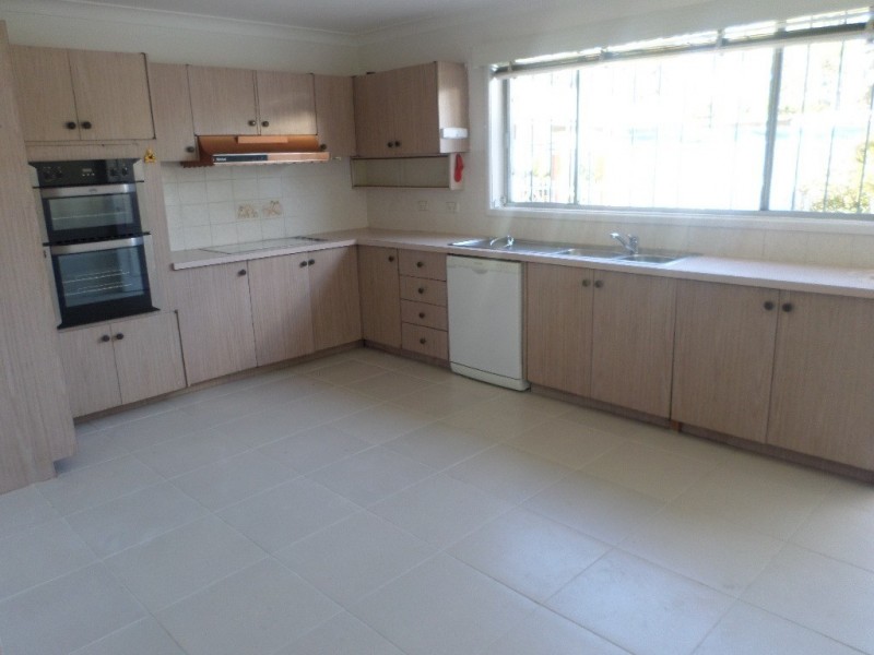 4 Reservoir Road, Mount Pritchard NSW 2170