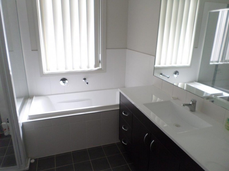 7 Baoma Avenue, Pemulwuy NSW 2145