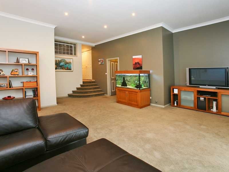 36 Dahlia St, Greystanes NSW 2145