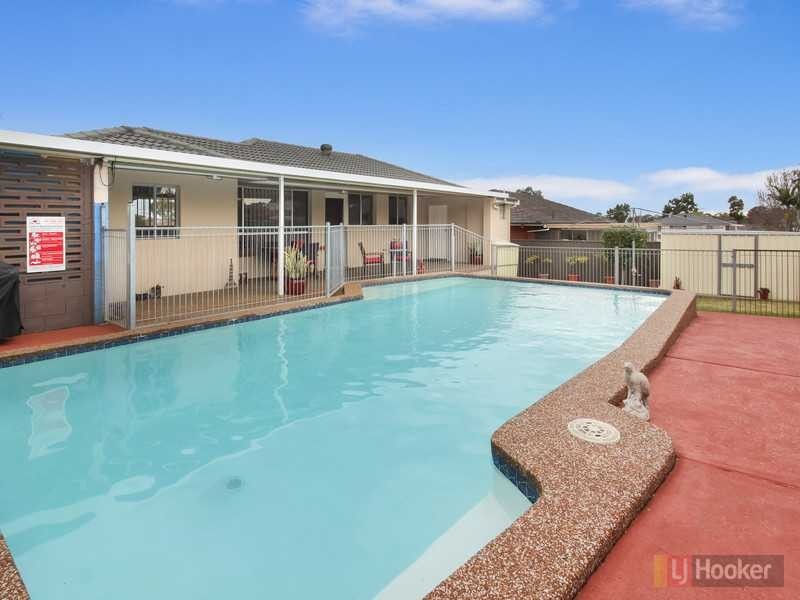 11 Jasper Street, Greystanes NSW 2145