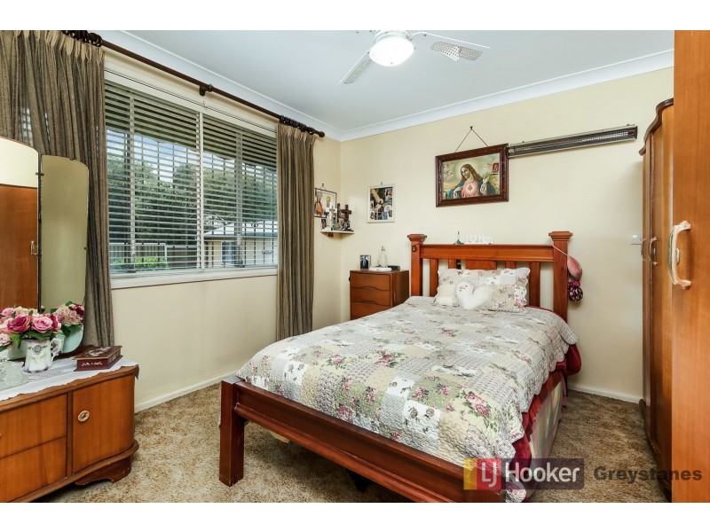 8 Gwydir Street, Greystanes NSW 2145
