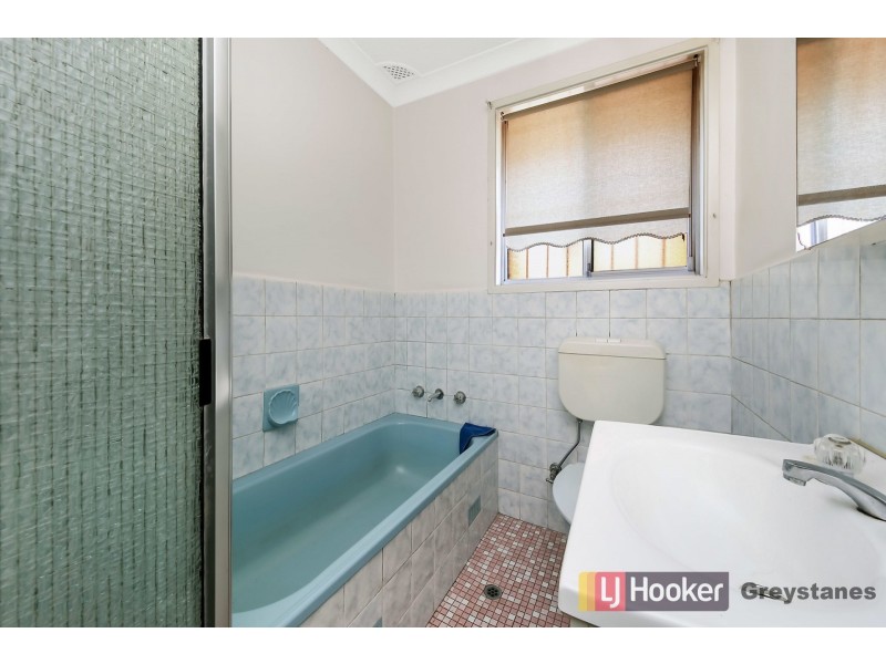 8 Gwydir Street, Greystanes NSW 2145