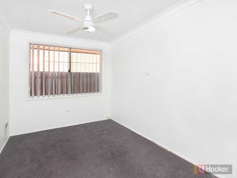 17 Rosewood Drive, Greystanes NSW 2145