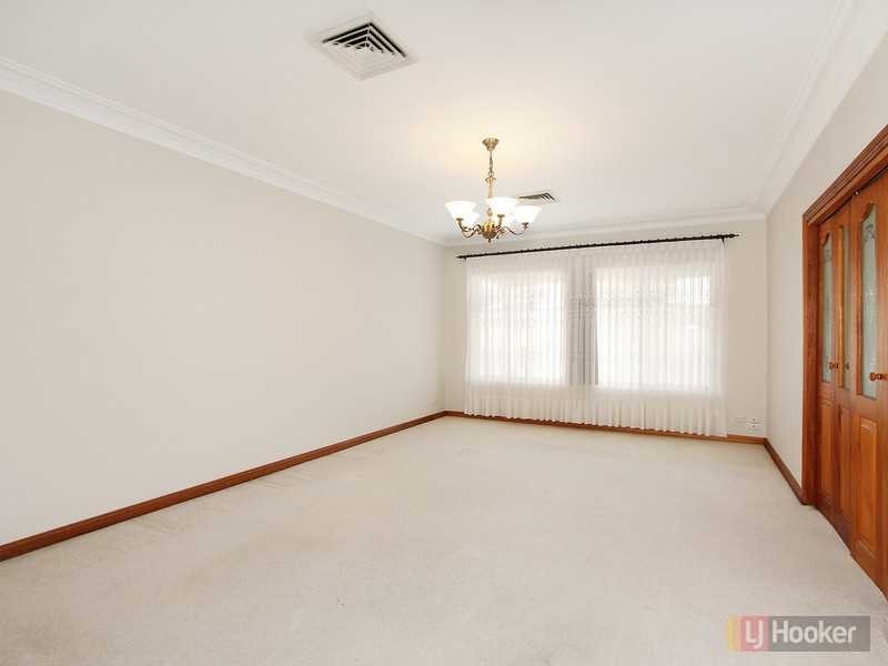 39 Birriwa Street, Greystanes NSW 2145