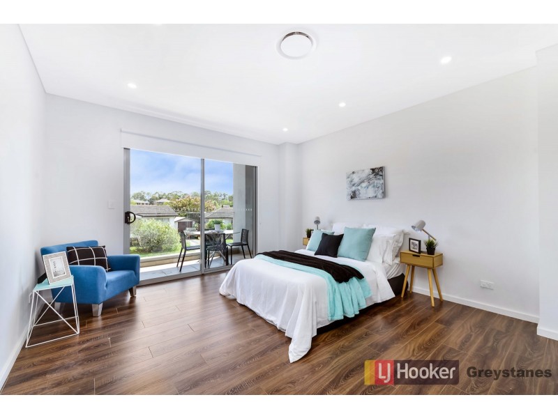 60 Sandra Street, Woodpark NSW 2164