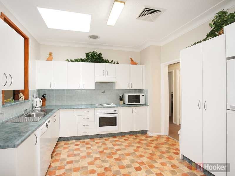 68 Runyon Ave, Greystanes NSW 2145