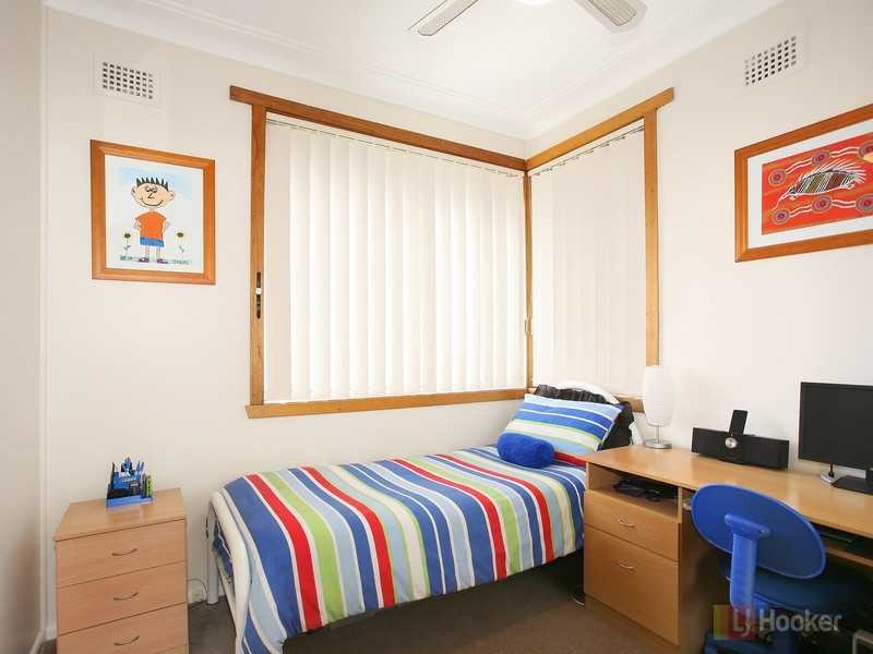 68 Runyon Ave, Greystanes NSW 2145