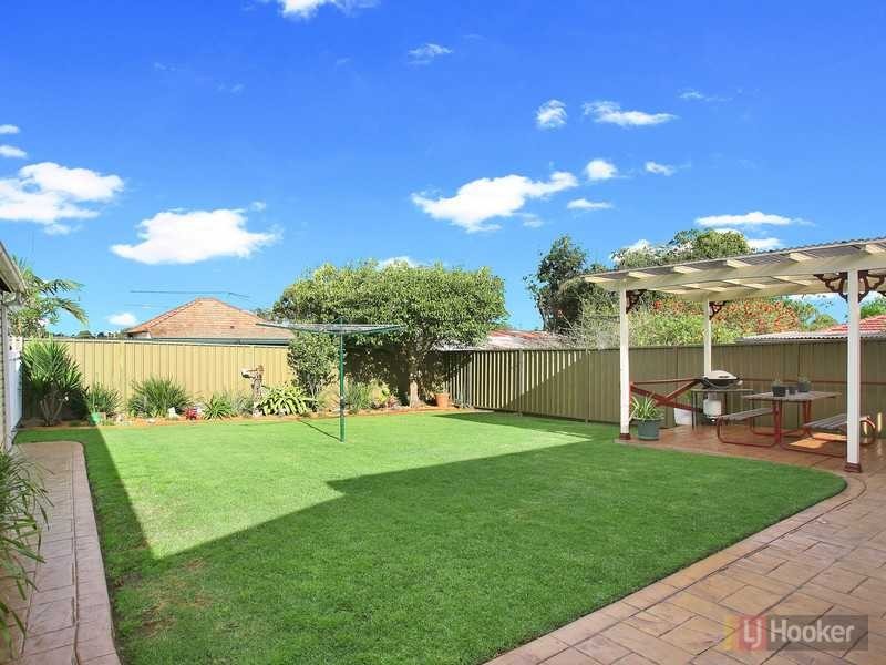 68 Runyon Ave, Greystanes NSW 2145