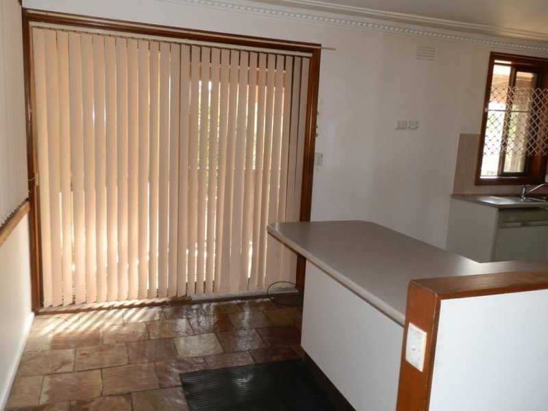 9 Ian St, Greystanes NSW 2145