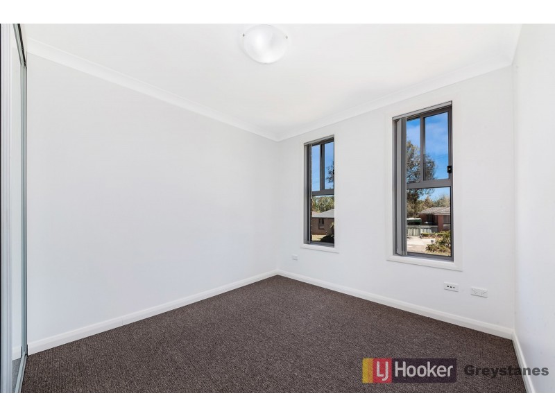 2/45 Millicent Street, Greystanes NSW 2145