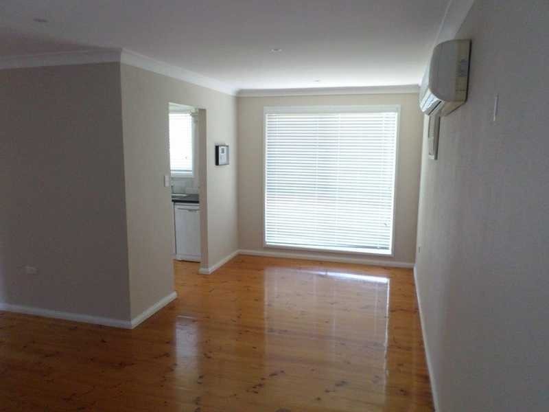 2 Bax Glen, St Clair NSW 2759