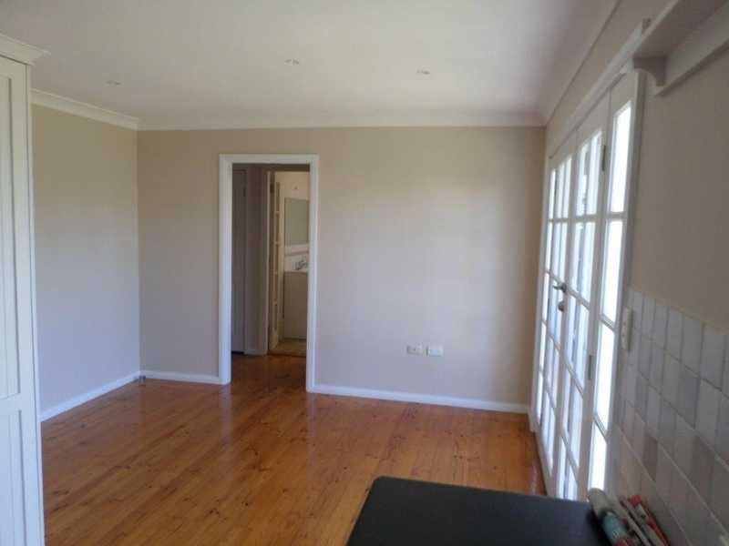 2 Bax Glen, St Clair NSW 2759