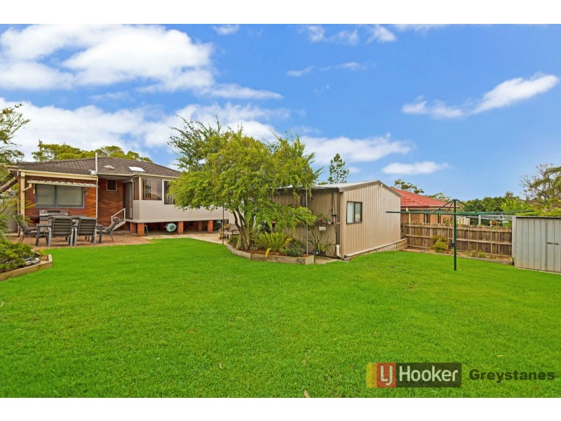 10 Grevillea Crescent, Greystanes NSW 2145