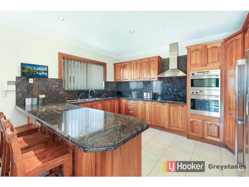 27 Ringrose Avenue, Greystanes NSW 2145