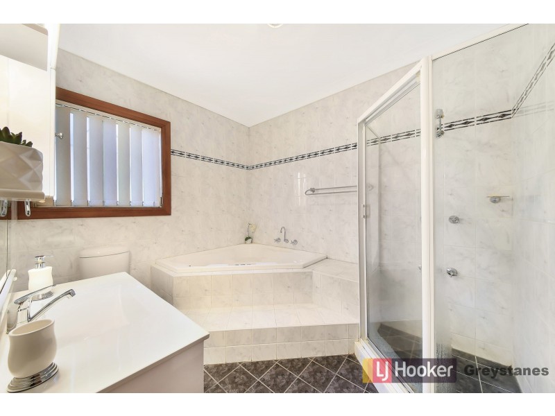 27 Ringrose Avenue, Greystanes NSW 2145