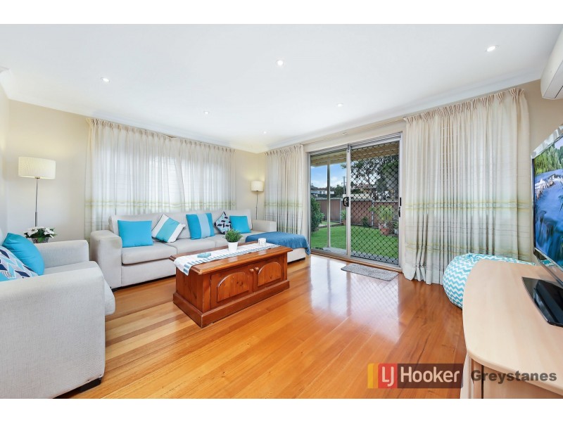 44 Lyle Street, Girraween NSW 2145