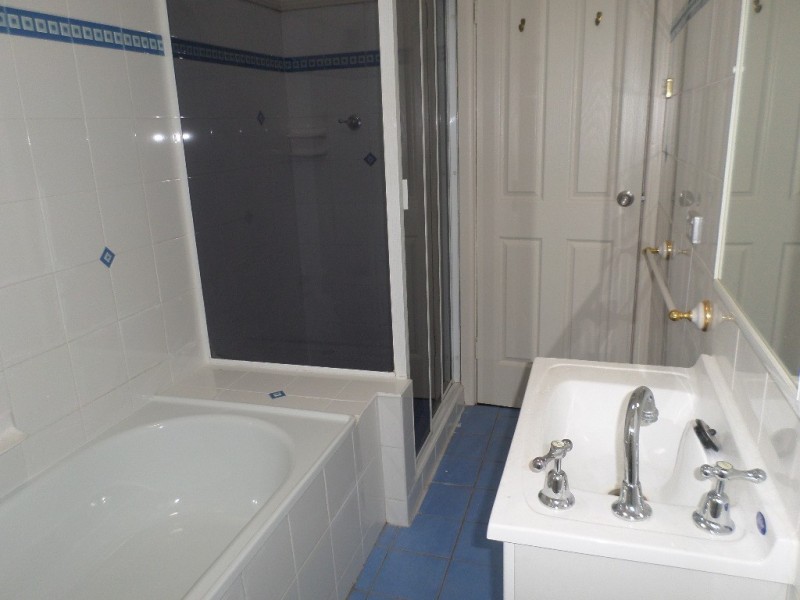 13 Damien Avenue, Greystanes NSW 2145