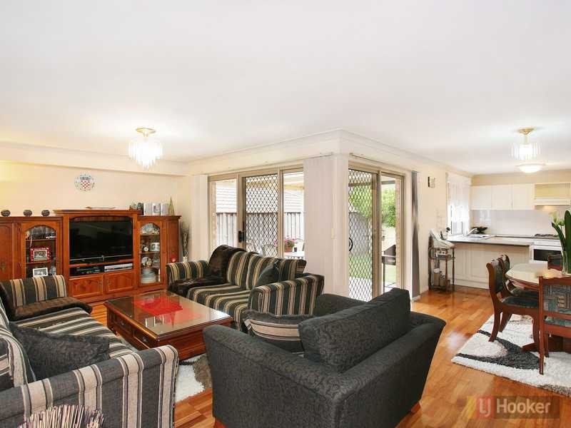 1/24 Blackbutt Cres, Greystanes NSW 2145