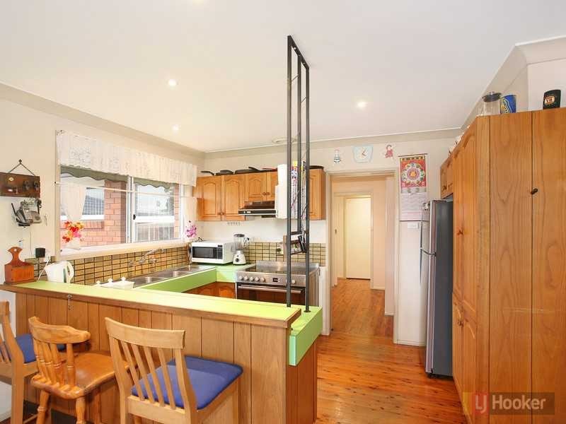 27 Daniel Street, Greystanes NSW 2145