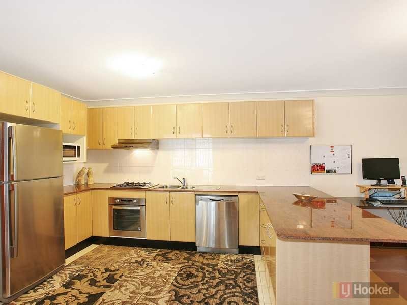 16/9 Magnolia St, Greystanes NSW 2145